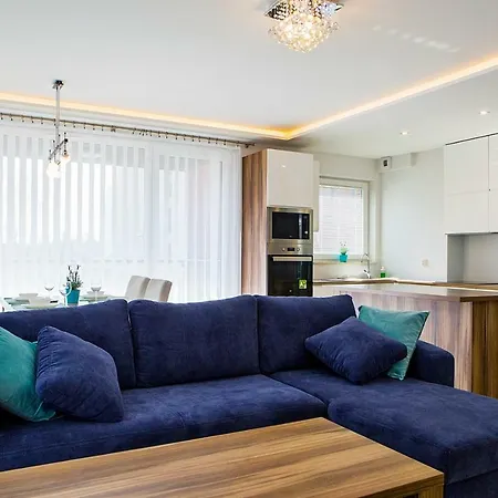 Rent - Chmielna 72/83 *